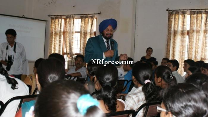 Ex CBI Director S.Joginder Singh visited Aryans Campus (6)